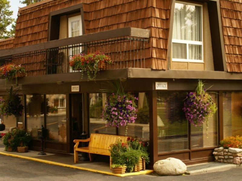 Tonquin Inn Jasper Exterior foto